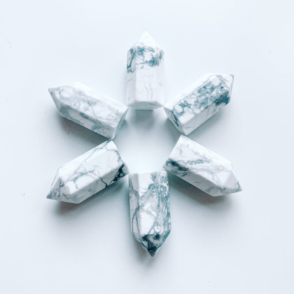 Small Point - Howlite