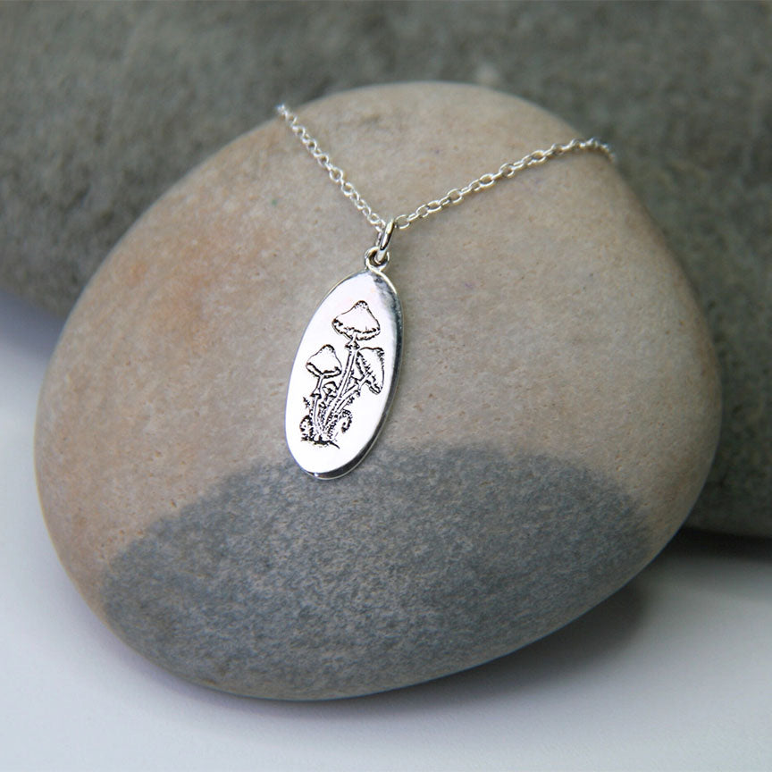 Necklace Wonderment Mushrooms Oval sterling silver