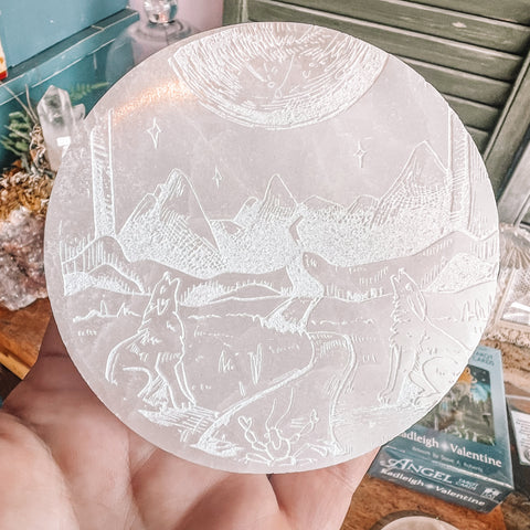 Selenite Crystal Charging Plate 9-10cm - Major Arcana: The Moon