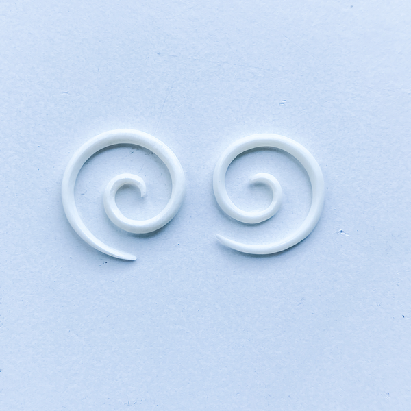 Earrings bone spiral stretcher