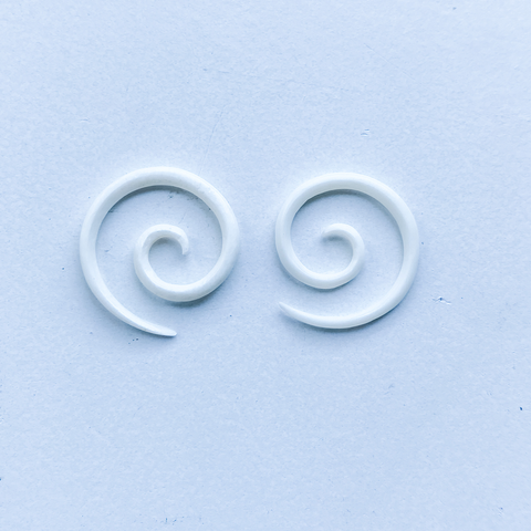 Earrings bone spiral stretcher