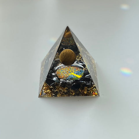 Orgone pyramid tiger eye sphere 6cm